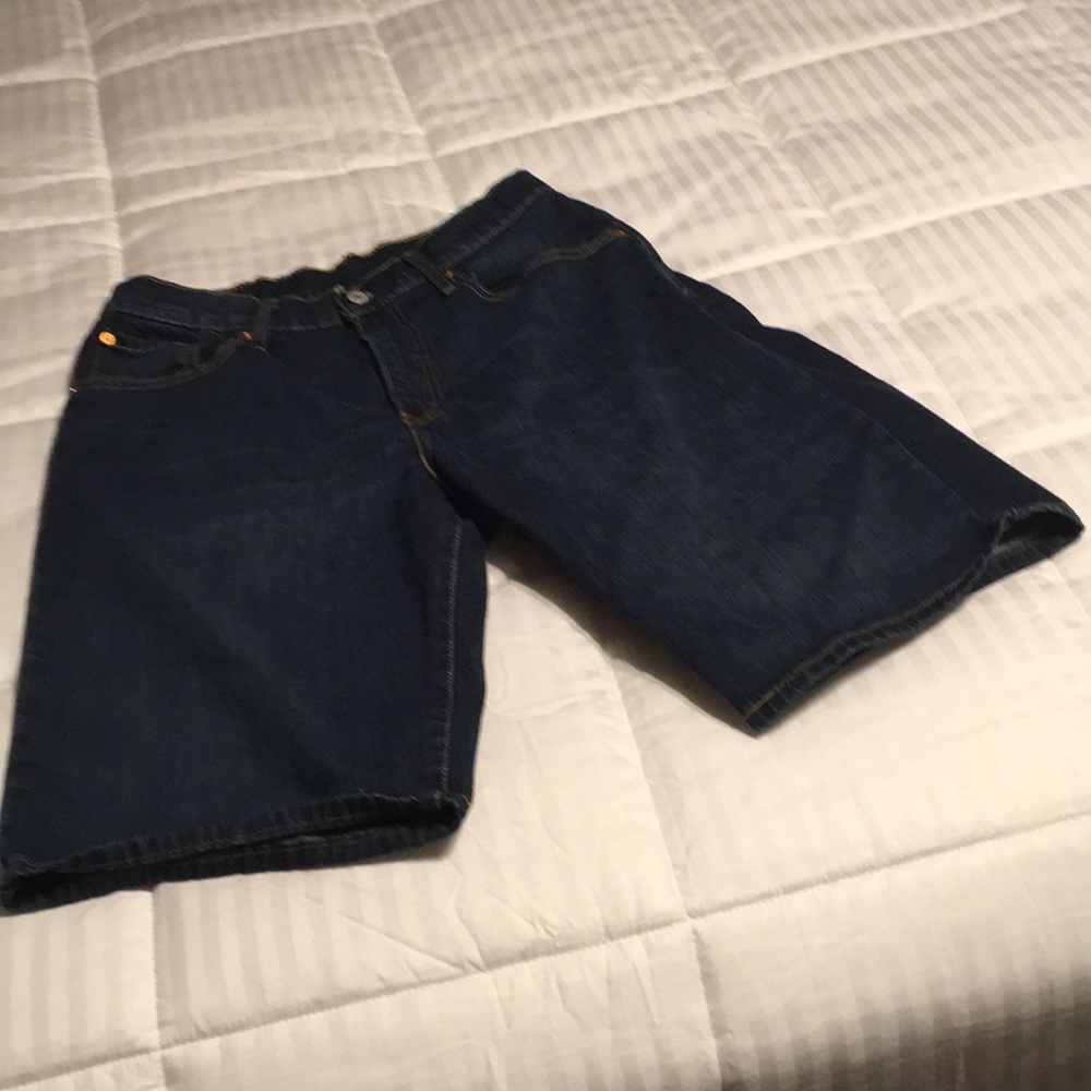 Men’s Levi’s shorts